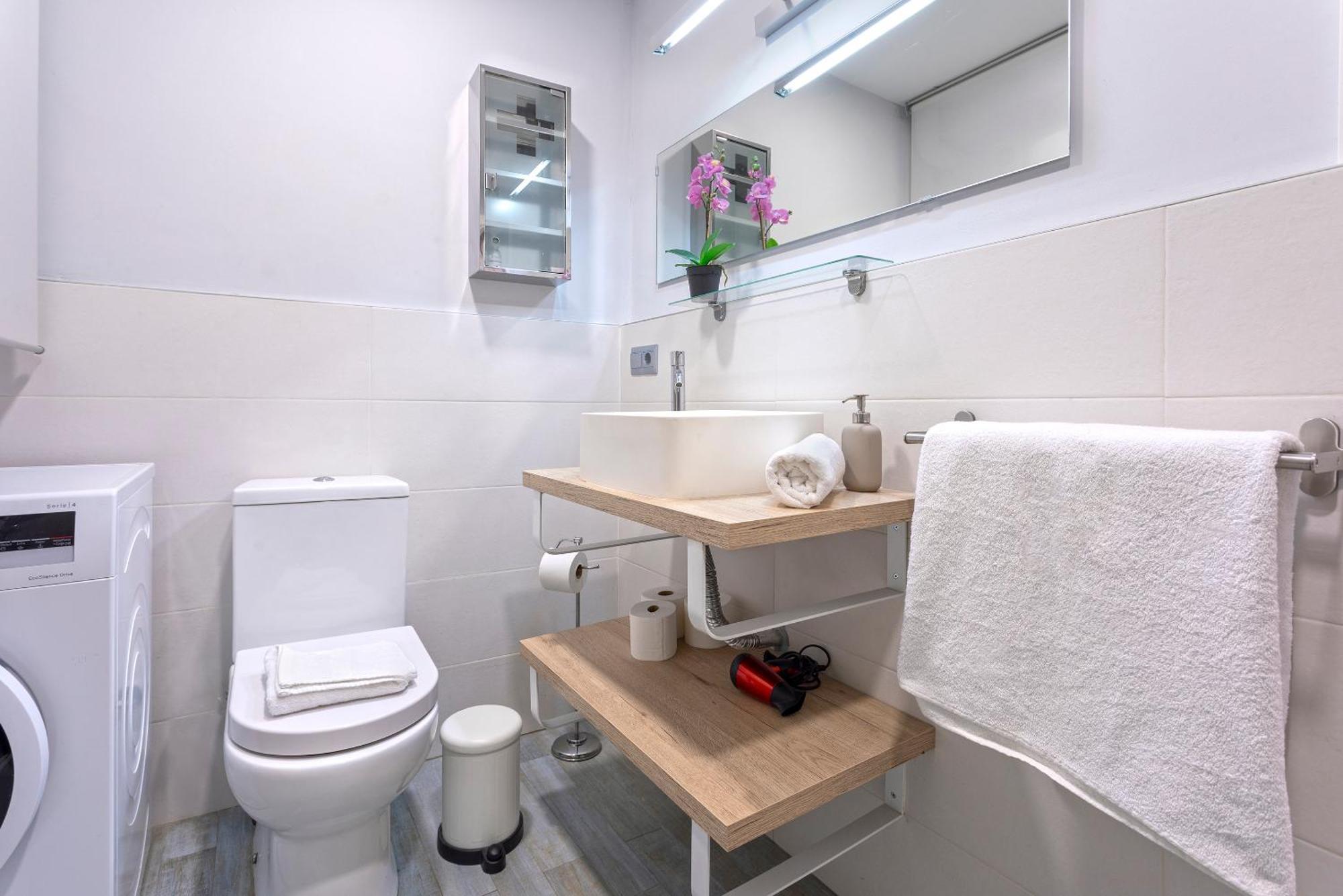 Coqueto Apartamento Junto A Calle Larios By Rent Me Malaga Ngoại thất bức ảnh