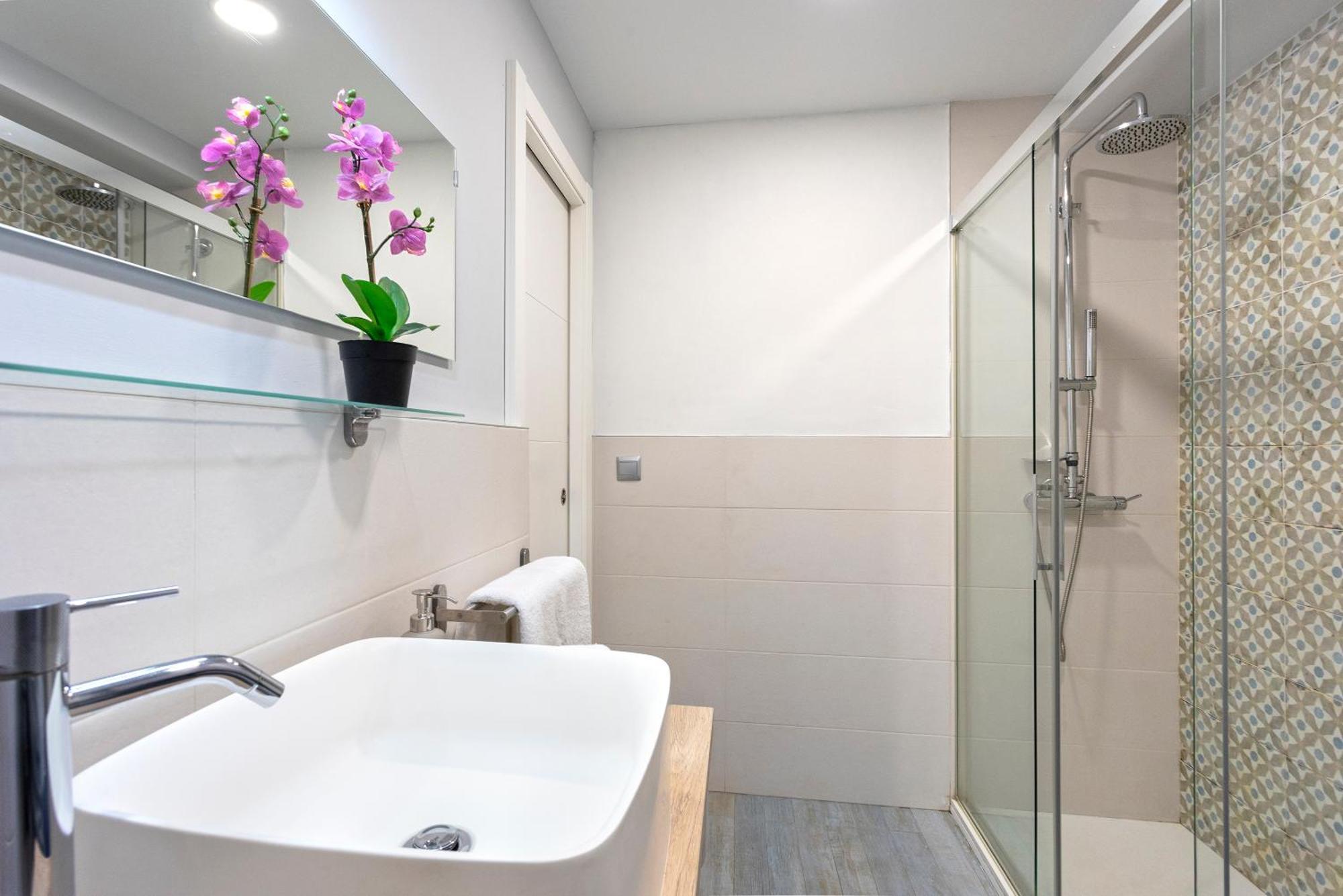 Coqueto Apartamento Junto A Calle Larios By Rent Me Malaga Ngoại thất bức ảnh